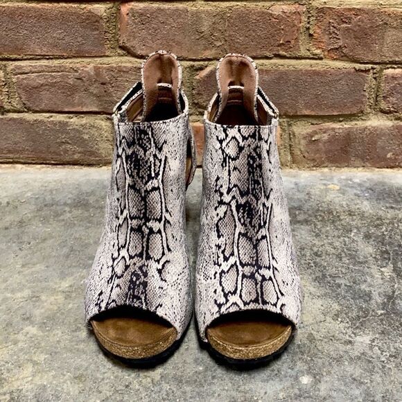 Boutique by Corkys Sunburst Brown Snakeskin Wedge - Picture 3 of 9